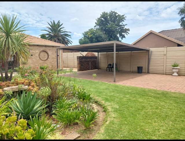 4 BEDROOM HOUSE FOR SALE IN WALDRIFT